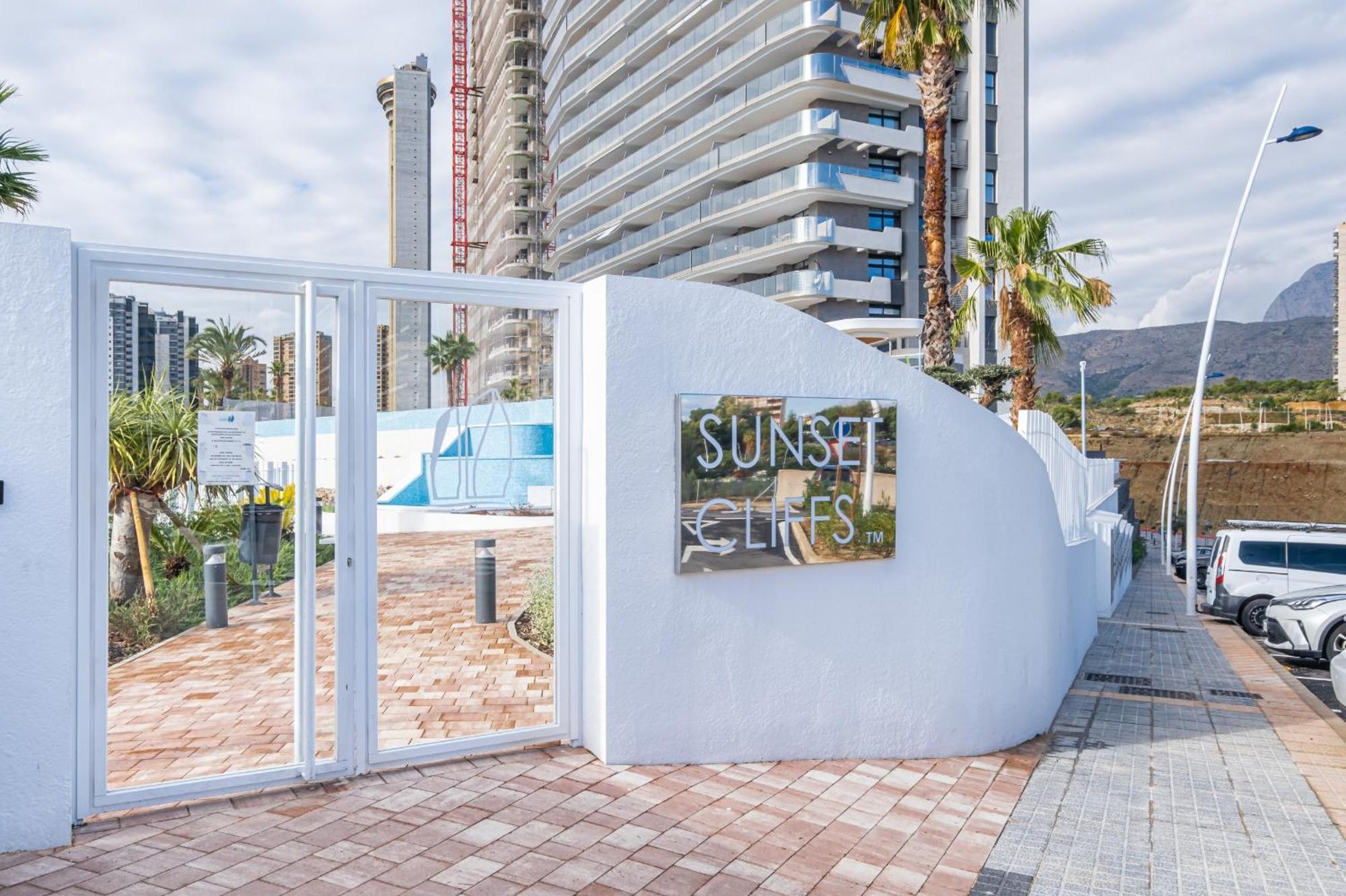 Sunset Cliffs Deluxe Apartment 6133 Poniente Beach Бенидорм Экстерьер фото